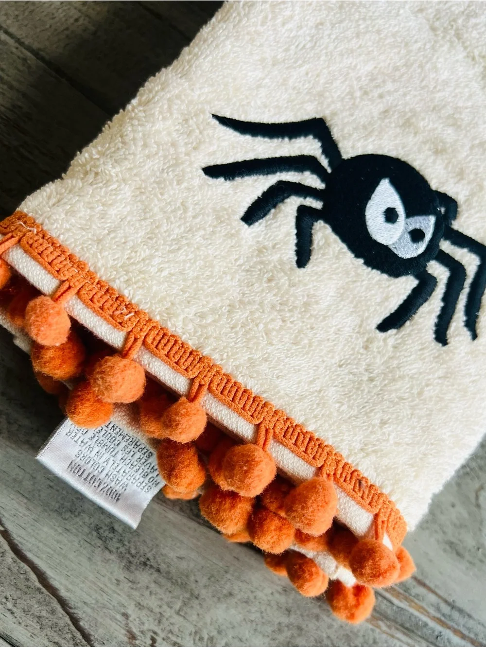 Spooky Chic Cotton Craft Luxury Hand Towels – Set of 2